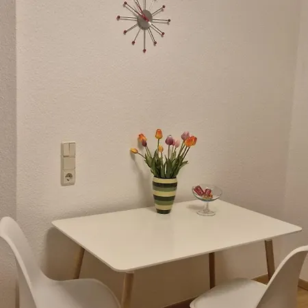 Tipp - Zentral Ruhig Mit Großem Balkon Apartment